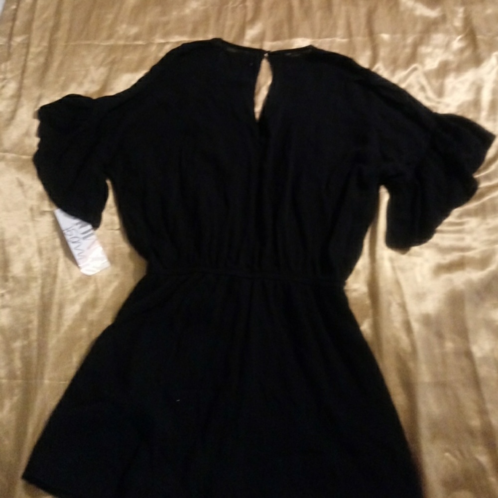 Romper - Picture 3 of 4